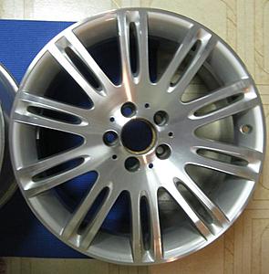 FS: 18&quot; OEM E550 Sport Wheels, Great Condition-4.jpg