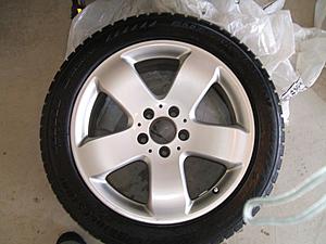 FS:  Set of 2006 17&quot; E Class OEM 211 Wheels/Tires-dscf0568.jpg