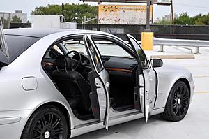 Selling/Trading Rims in NEW YORK OR close Areas-mercedes-doors-open.jpg