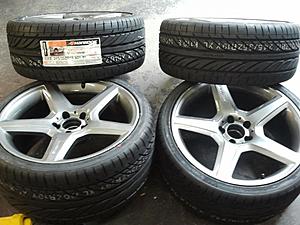 FS: W211 / C219 19" AMG Style III 5-spoke wheels with brand new tires-kl1.jpg