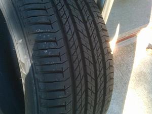 FS : Set of 4 GL350/GL450 Bridgestone RF Tires.-img-20111022-00090.jpg
