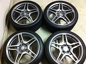 2011 19&quot; E63 Wheels.... 14 miles on them.-photo-14-medium-.jpg