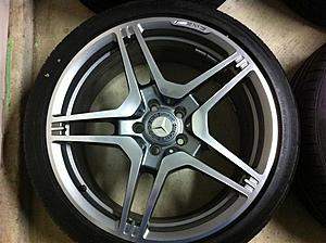 2011 19&quot; E63 Wheels.... 14 miles on them.-photo-15-medium-.jpg