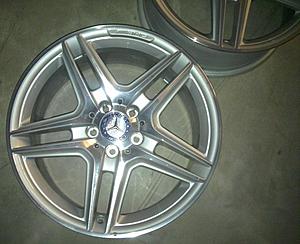 FS: 18&quot; OEM W212 AMG wheels-img_20111229_204732.jpg