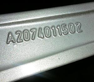 FS: 18&quot; OEM W212 AMG wheels-img_20111229_204945.jpg