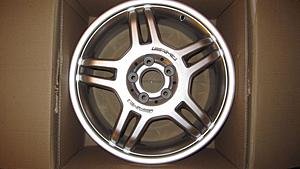 FS: New OEM Front 17" C32 AMG Twin Spoke Wheel-oem_c32_wheelfront_sm.jpg