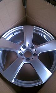 w212 Brand New OEM Wheel-w212.jpg