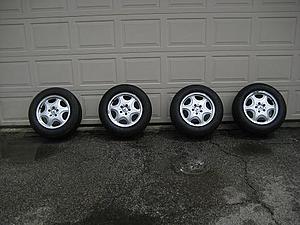 FS: OEM W140 16" RIMS WITH NEW TIRES-img_0903.jpg