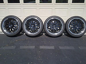FS: 22&quot; X 9.5&quot; BLACK WITH HUGE POLISHED LIP / TIRES FOR M, ML, R, GL CLASS AND OTHERS-img-20120929-00623-2-.jpg