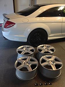 CL550 AMG 19 Inch OEM Wheels for sale (MINT Cond)-photo-4-.jpg