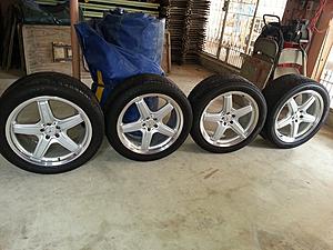 FS 21' AMG Wheels off GL550-20130213_121421.jpg
