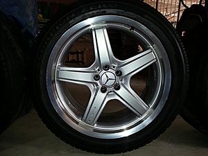 FS 21' AMG Wheels off GL550-20130213_121514.jpg