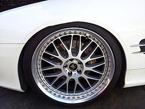 Work VS-XX 20&quot; Wheesls SL500 20x9 &amp; 20x11 Hankook V12 Tires-20130226_095534.jpg