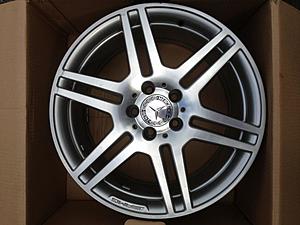 FS: 18" OEM AMG WHEELS W212-photo-sep-15-2-51-12-pm.jpg