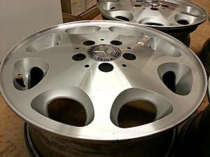FS: W124 OEM 15x6.5 8 Hole Alloys-wheel2.jpg