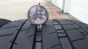 Michelin PSS 265/35/20 full tread remaining-20151124_144529.jpg