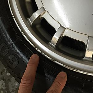 fs - 4 early R129 SL wheels and tires, used-img_1895_zpsve2wqzvw.jpg
