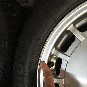 fs - 4 early R129 SL wheels and tires, used-img_1897_zpssyoeosst.jpg