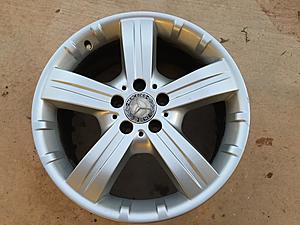 GL450 x164 18" wheels-img_0131_zps32446f96.jpg