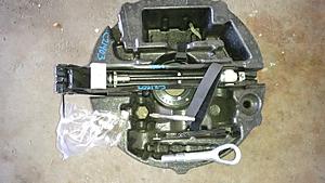 08 Mercedes R ML class Jack Assembly Kit A1645830202 OEM-img_20150321_120115723_zpst7v1fzd8.jpg