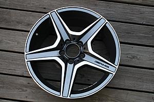 FS: 1 C63 8x18 et45 rim (W204)-img_4332.jpg