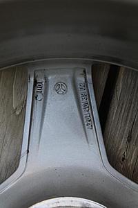 FS: 1 C63 8x18 et45 rim (W204)-img_4336.jpg