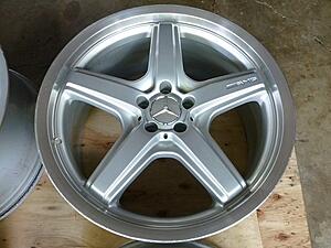 OEM GL550 AMG 21&quot; Wheels-eun9jiql.jpg