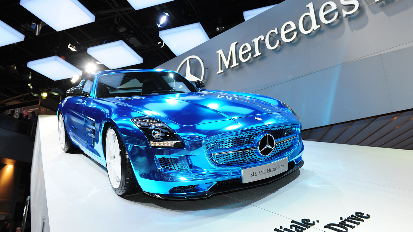 Mercedes Brings Electric Blue SLS E-Drive and B-Class to Paris