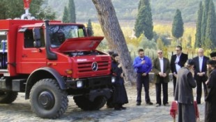 Environmentalists Protest the Unimog’s Return to the States