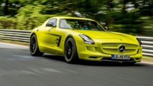 Mercedes-Benz Sets “Green Hell” Lap Record with Green SLS