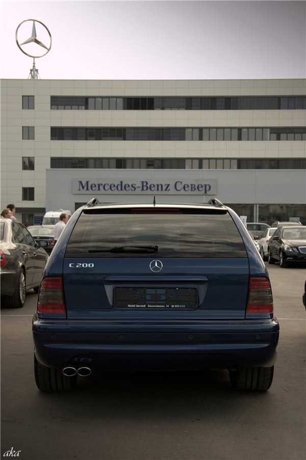 Mercedes-Benz C200