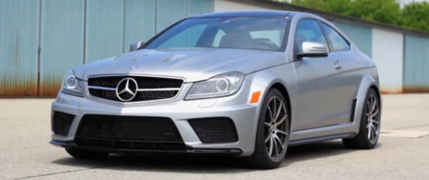Mercedes-Benz C63 AMG Black Series Gets Sexy for the Camera