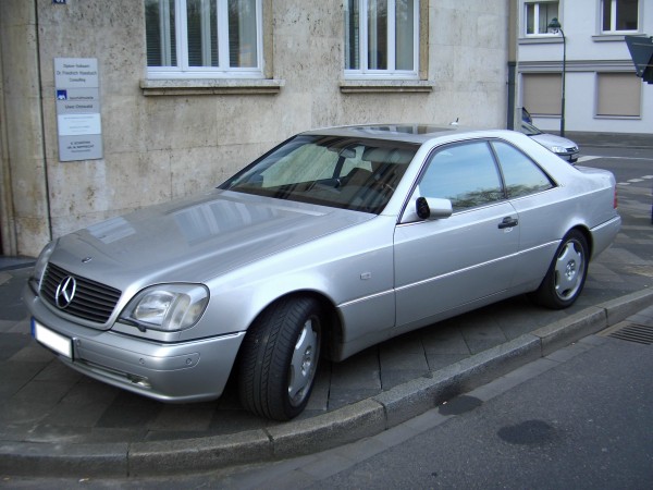 Mercedes-Benz_CL600_C140_1991-1998_frontleft_2008-04-18_U