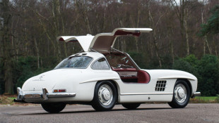 The 1955 Mercedes-Benz 300SL Gullwing: EVO Puts Poetry into Motion