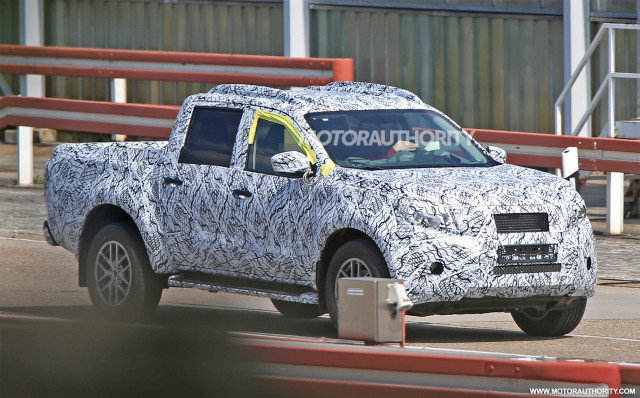 Mercedes-Benz Pickup Spied