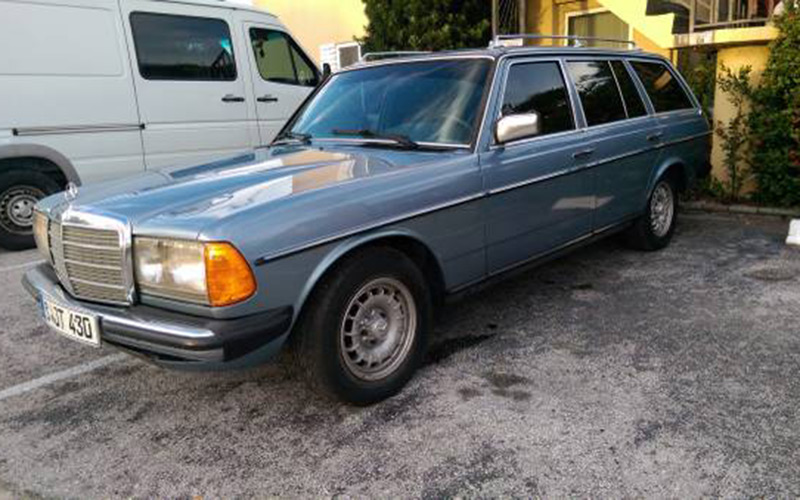 Manual 1985 Mercedes 230TE Wagon Might Be the Only Whip You’ll Ever Need