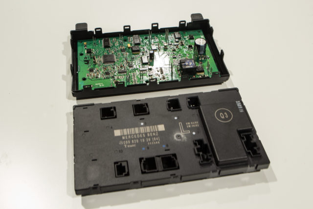 How-To: C209 Door Control Module Diagnosis, Replacement