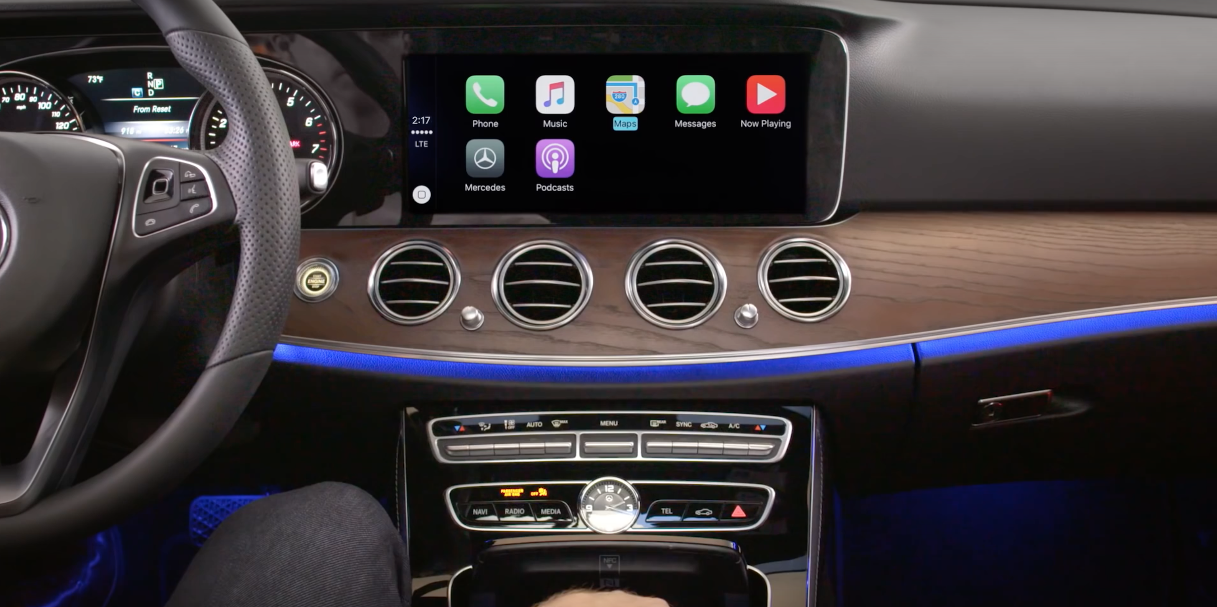 Alpine's wireless Apple CarPlay system for Mercedes-Benz.