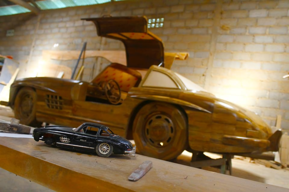 Mercedes-Benz 300SL Gullwing Life-Size Wooden Sculpture