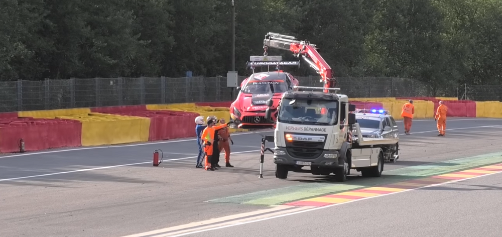 mbworld.org Mercedes-AMG GT3 Crashes at 24 Hours of mbworld.org Mercedes-AMG GT3 Crashes at 24 Hours of Circuit de Spa-Francorchamps 