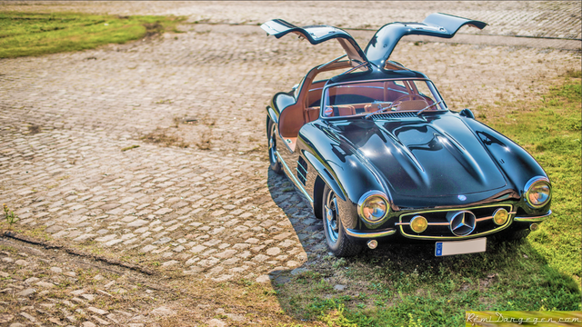 Distraught Owner Seeks His Stolen 300SL Gullwing