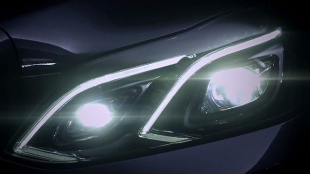 Mercedes-Benz E-Class: How to Replace Headlight Bulb