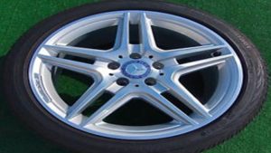 Mercedes-Benz C-Class: Tires and Wheels General Information and Specs