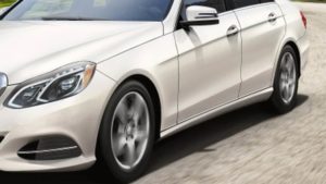 Mercedes-Benz E-Class: How to Change a Tire