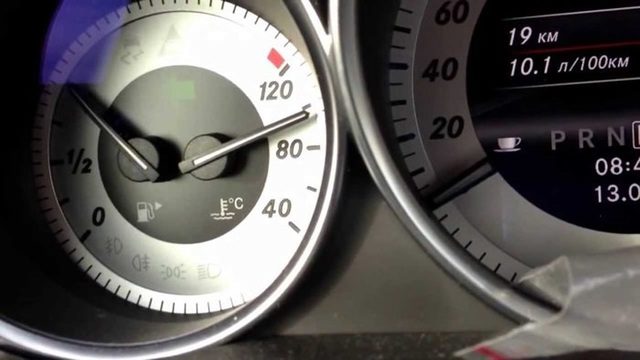 Mercedes-Benz C-Class: How to Replace Thermostat