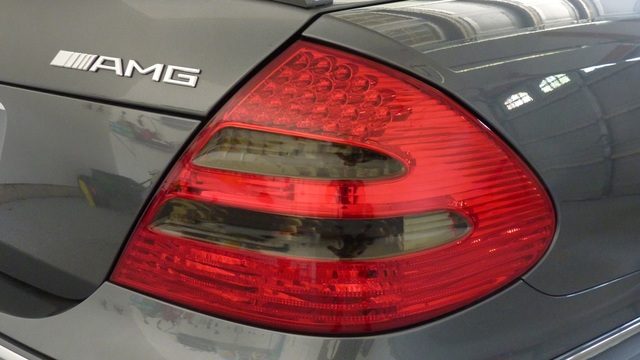Mercedes-Benz E-Class and E-Class AMG: How to Replace Tail Light Assembly