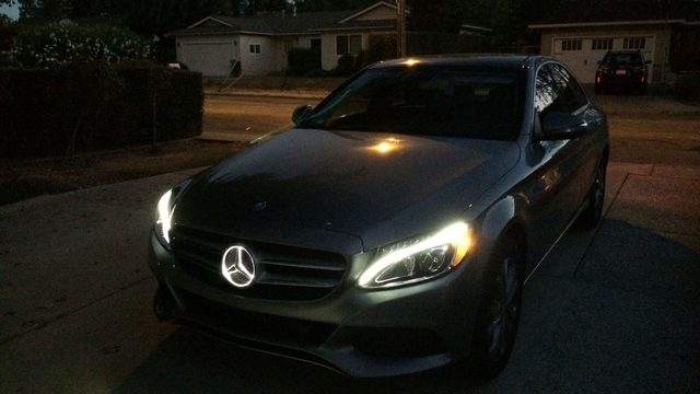 Mercedes-Benz C-Class: How to Install Illuminated Star