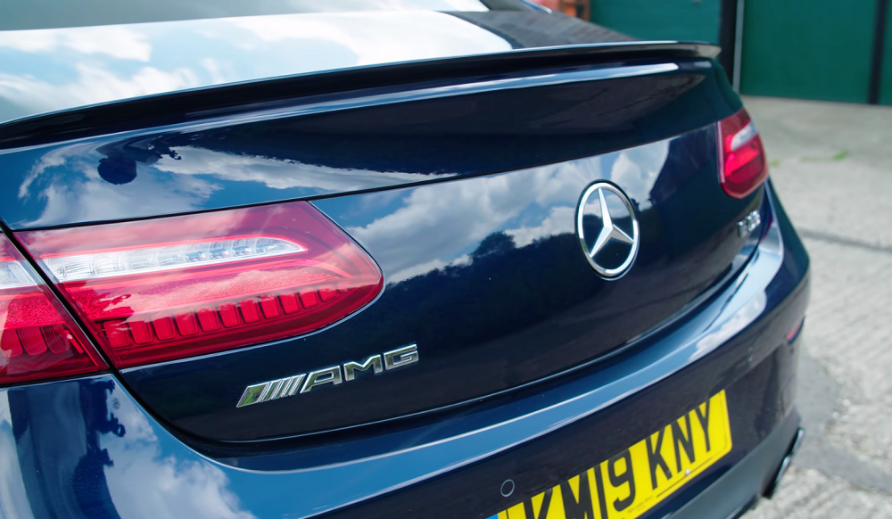 Mercedes-AMG E 53 4Matic+ Coupe emblem