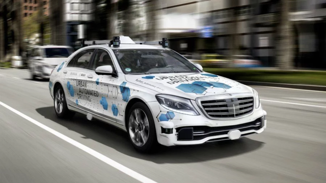 Mercedes Self-Driving Cars to Begin Pilot Program