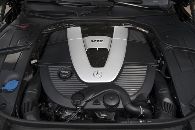 Mercedes S-Class V12 Engine